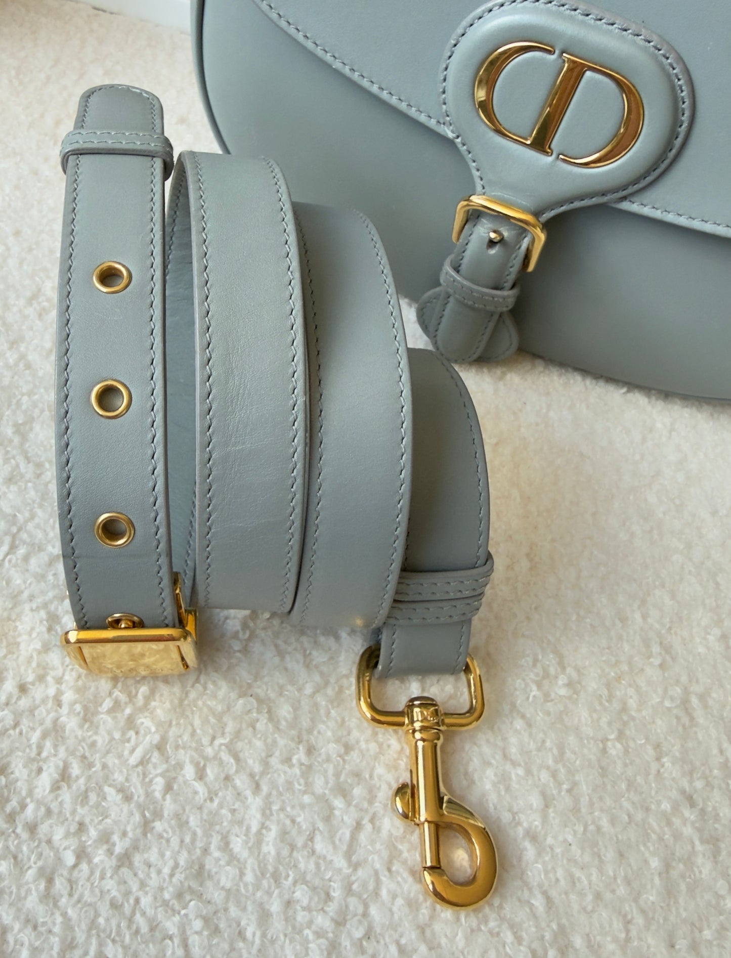 BOX MEDIUM BOBBY CALFSKIN GREY BAG