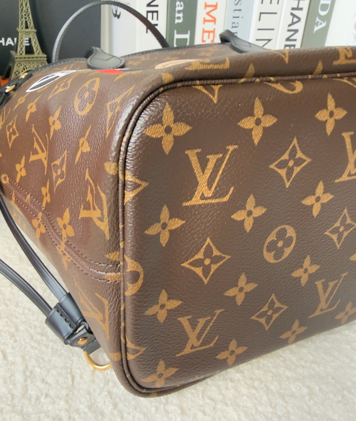 NEVERFULL MNG MM WORLD TOUR W/POCHETTE