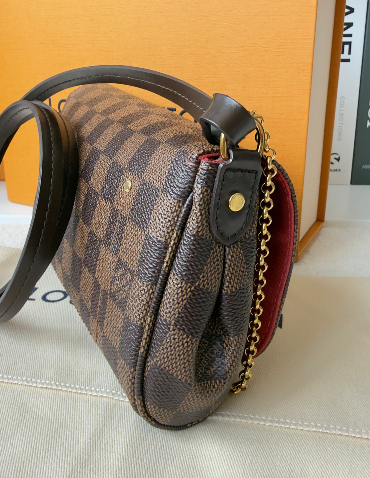 FAVORITE PM DAMIER EBENE CLUTCH/CROSSBODY BAG