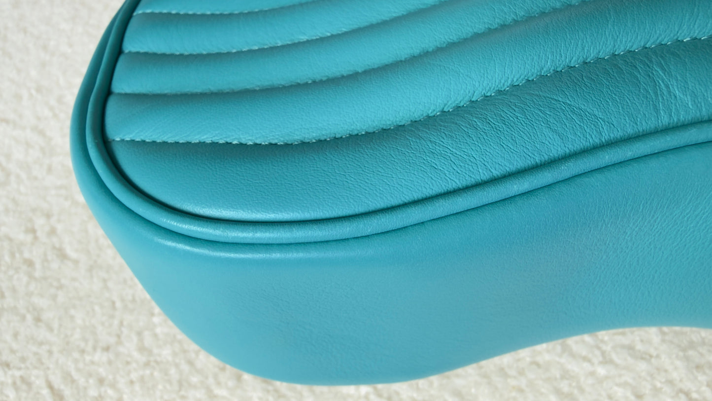 NEW WAVE Calfskin Chain MM Turquoise Blue