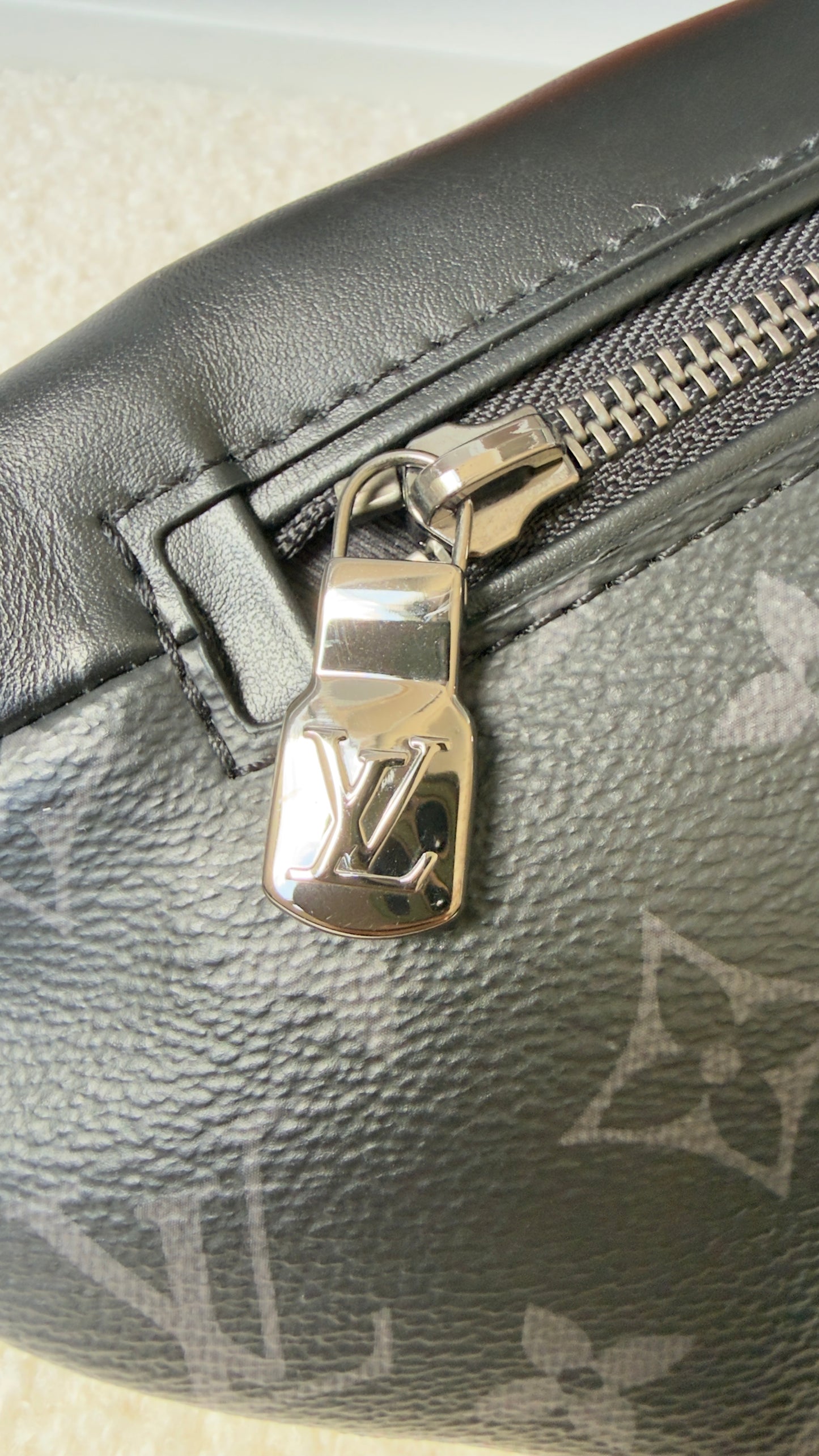 DISCOVERY MONOGRAM ECLIPSE PM BUMBAG (UNISEX)