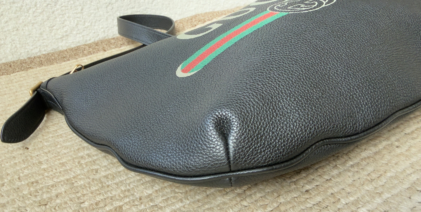 GUCCI PRINT HALF MOON HOBO BAG (Unisex)
