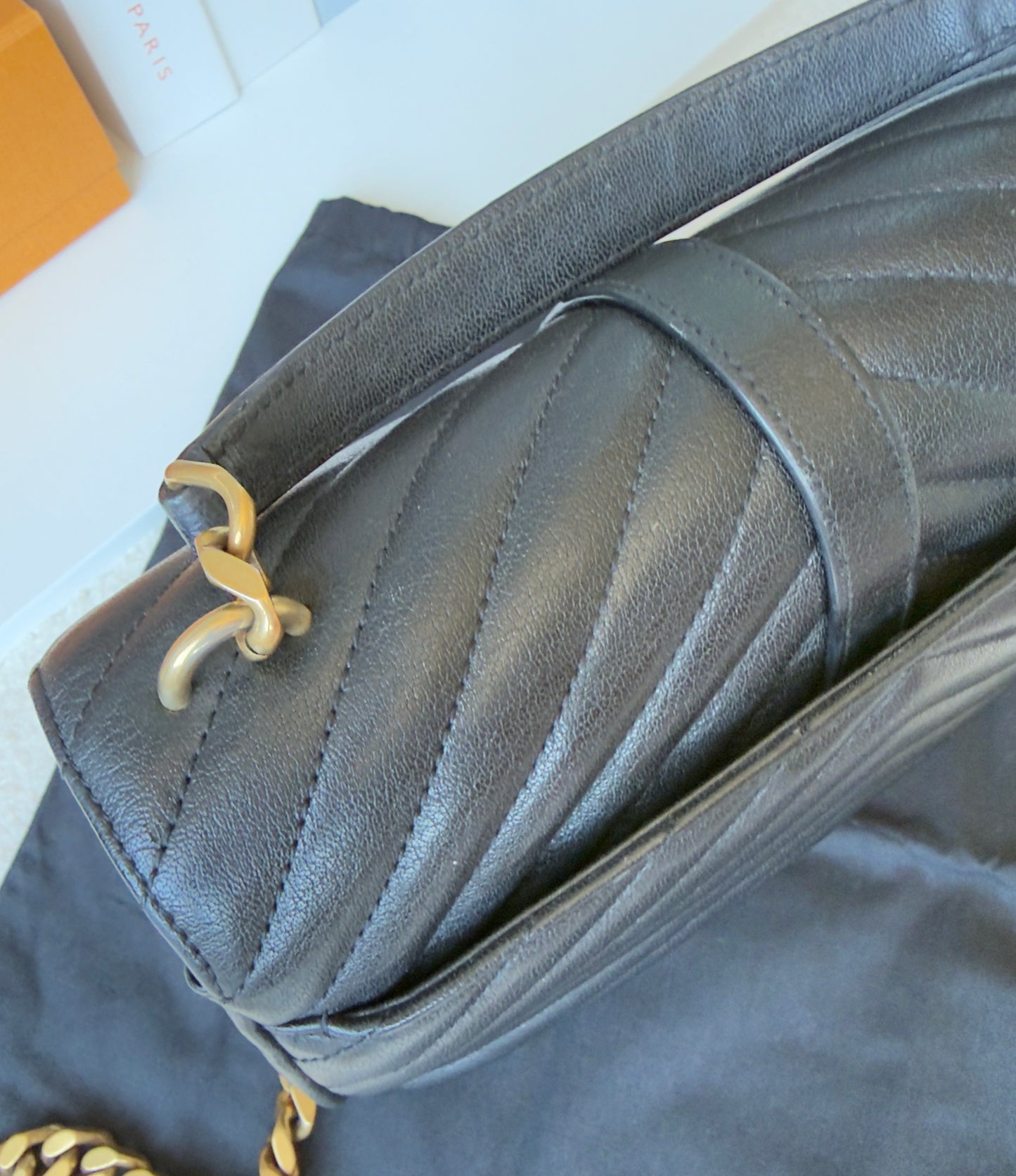 YSL SHEEPSKIN MATELASSE CHEVRON COLLEGE MEDIUM BLACK
