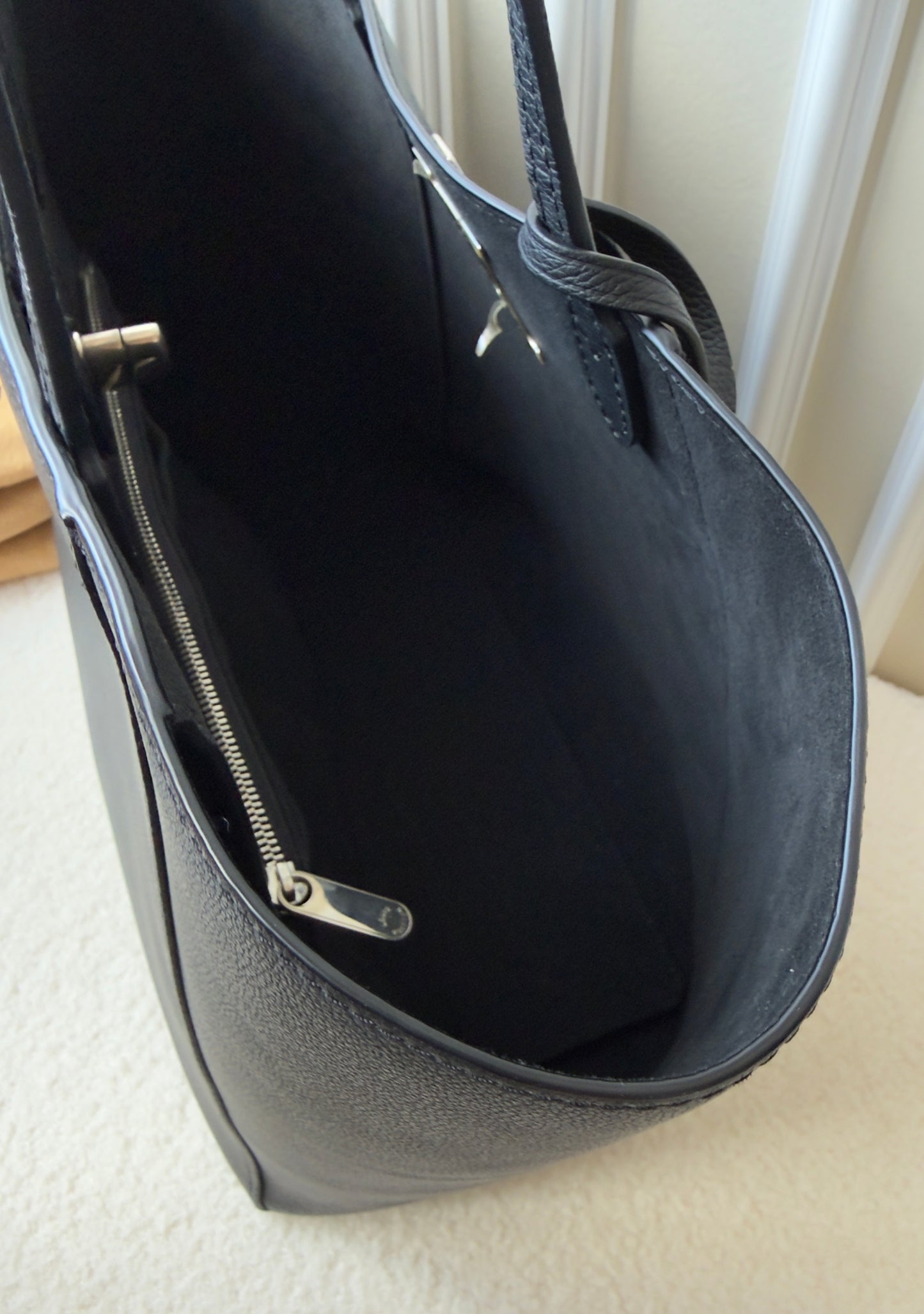 CALFSKIN LOCKME CABAS BLACK LEATHER TOTE BAG