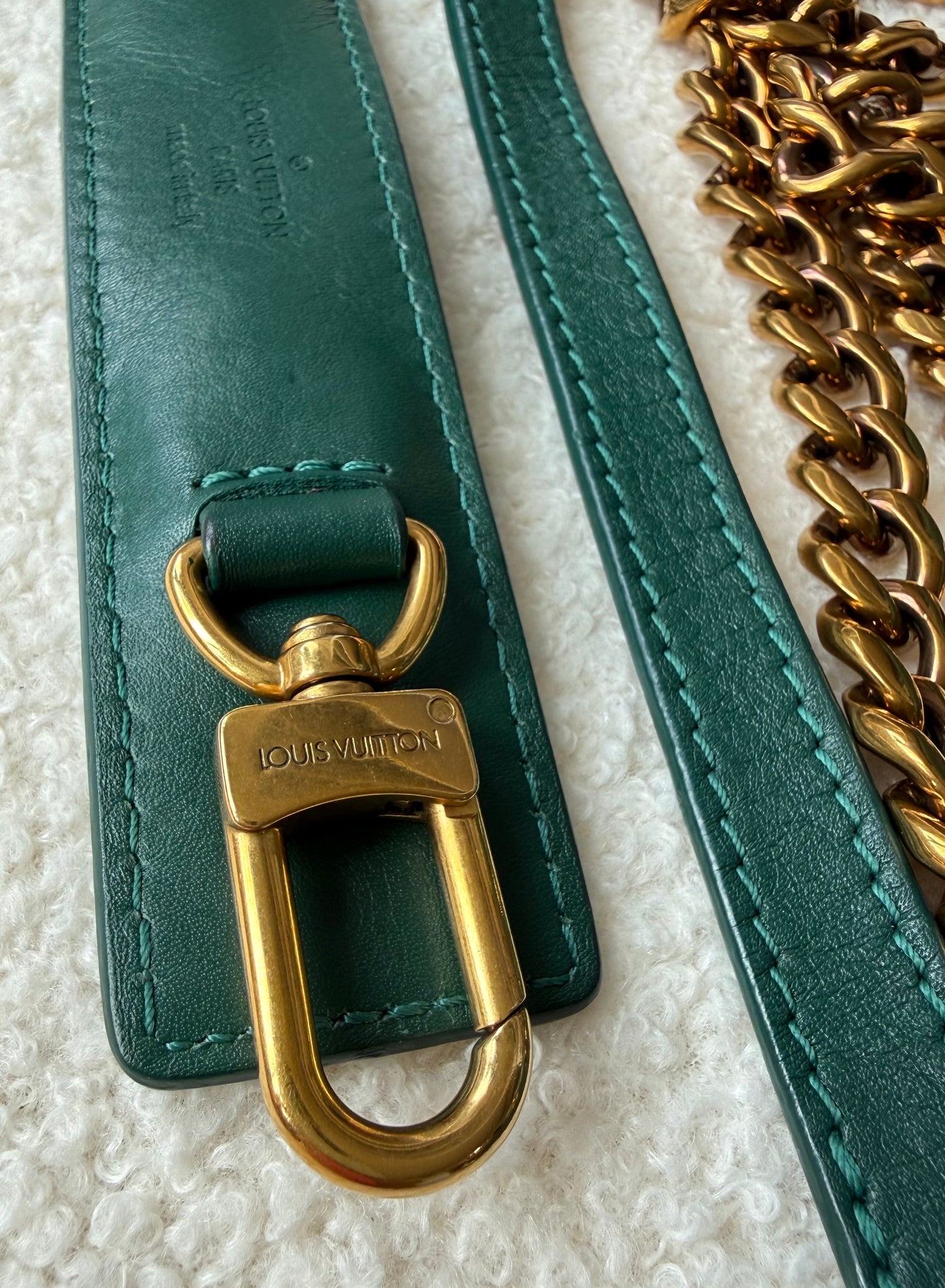 NEW WAVE Calfskin Chain PM Emerald