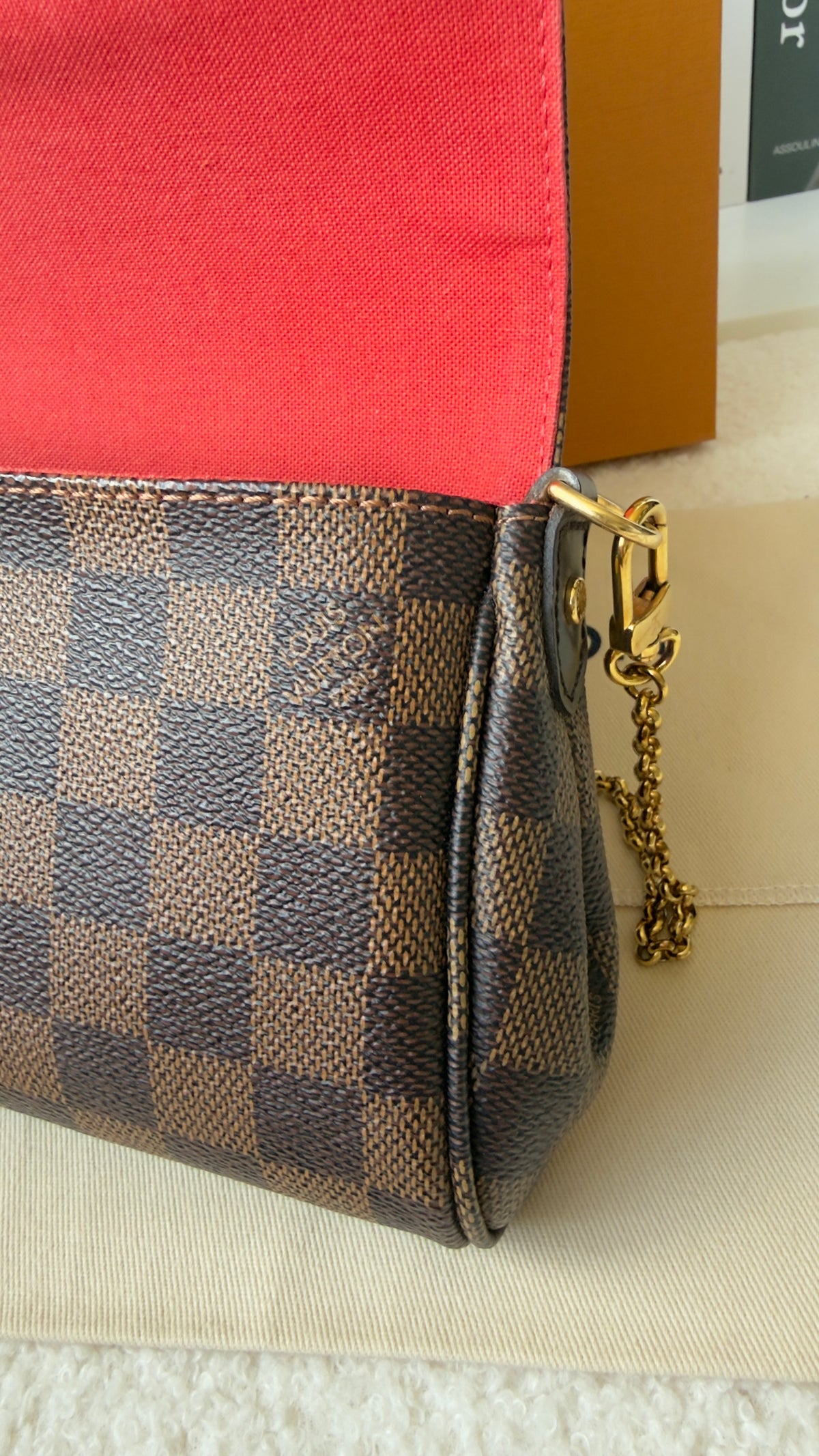 FAVORITE PM DAMIER EBENE CLUTCH/CROSSBODY BAG