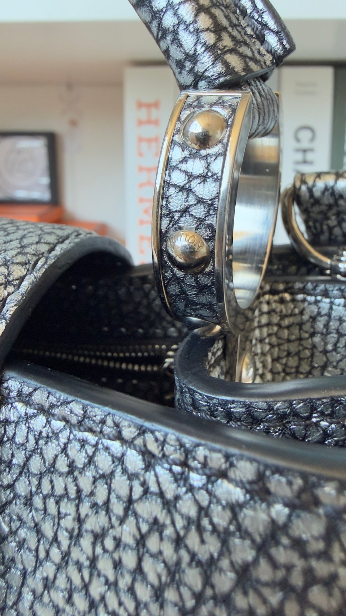 Capucines PM Chrome Taurillon Metallic Leather Crossbody Bag Silver