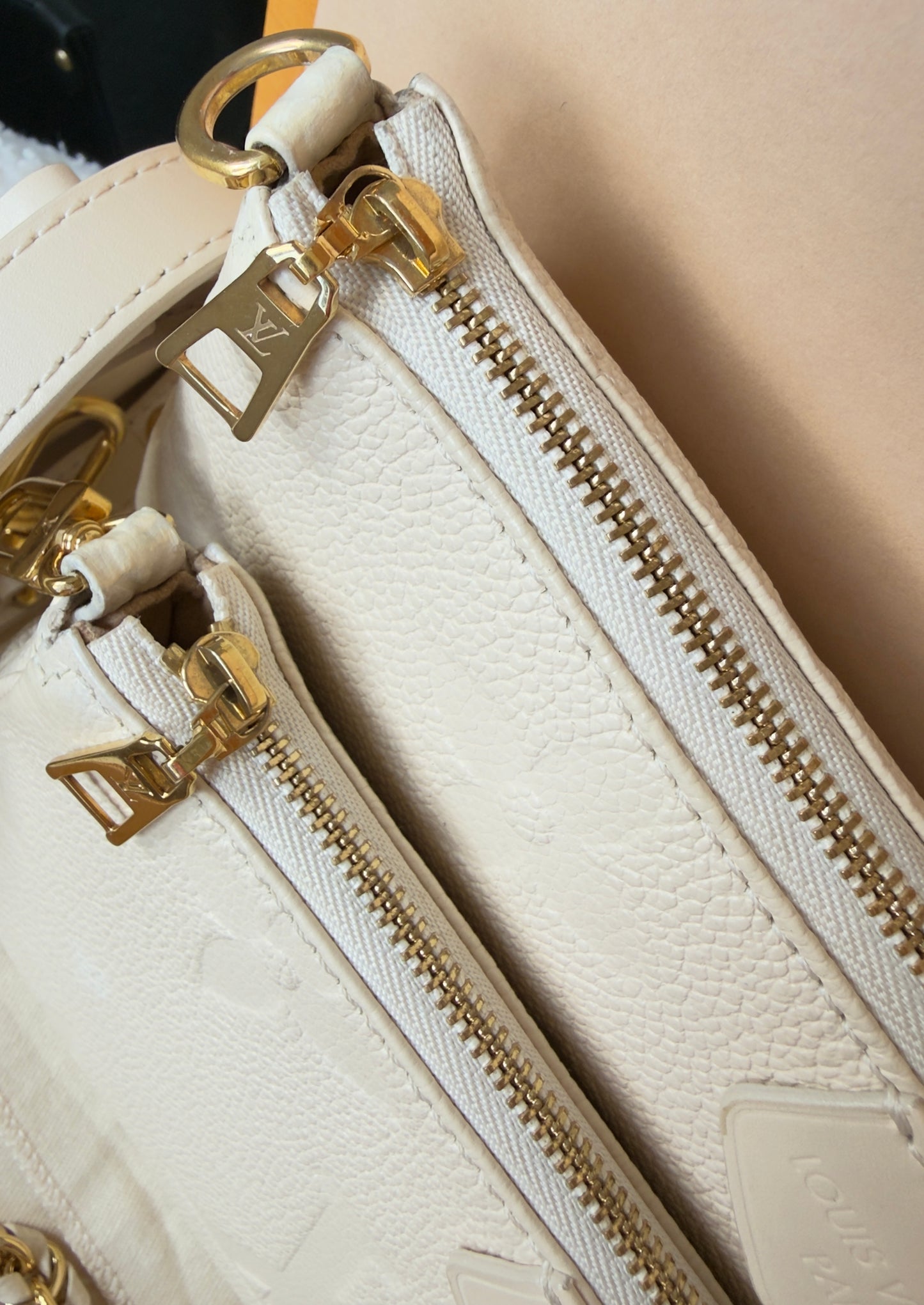 Multi Pochette Accessories Cream Monogram Empreinte Leather