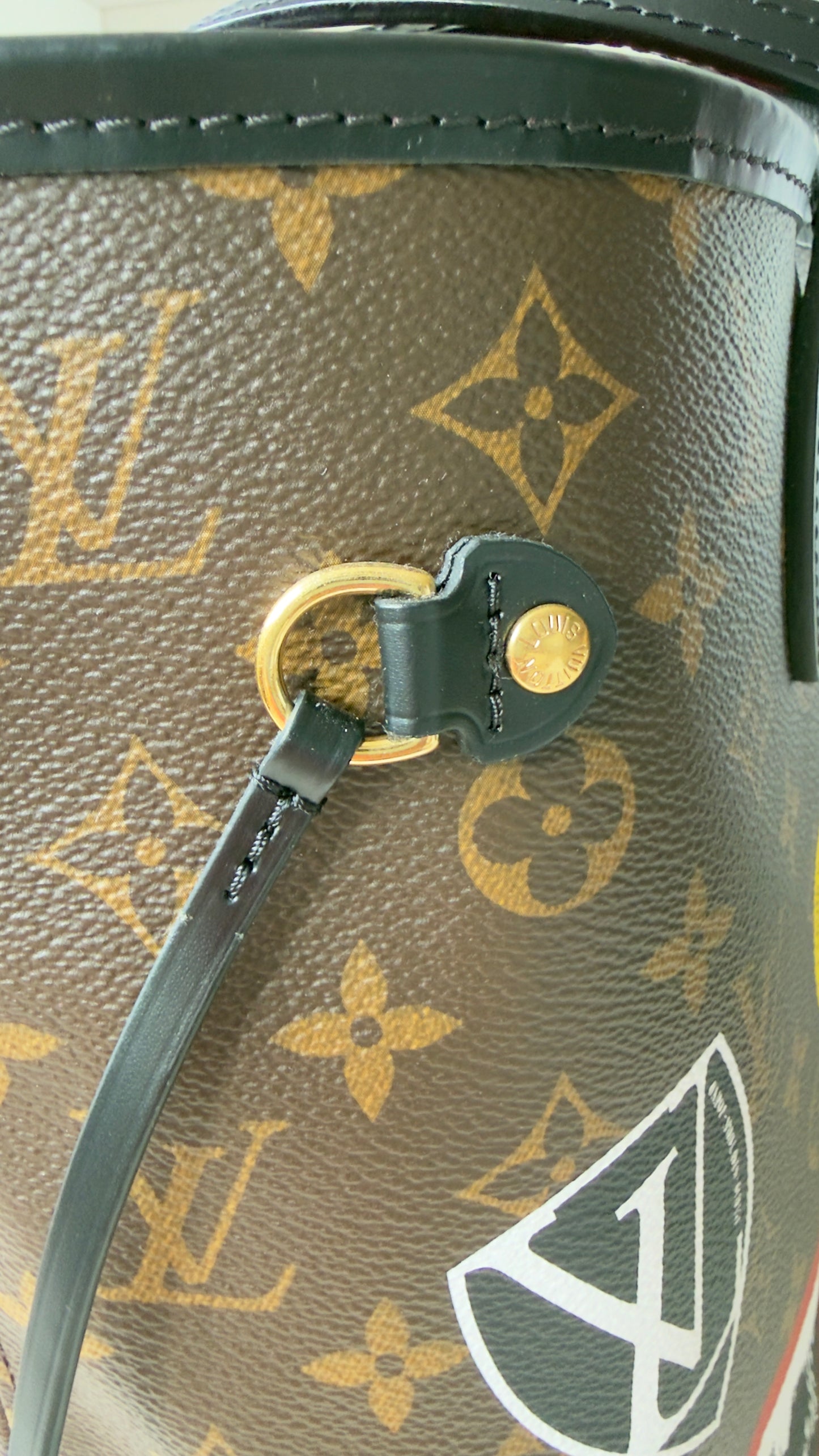 NEVERFULL MNG MM WORLD TOUR W/POCHETTE