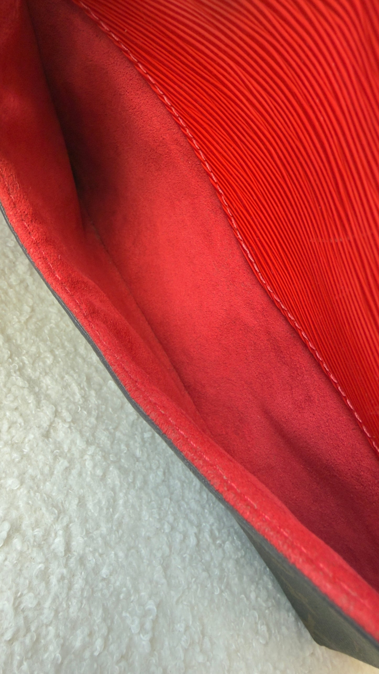 ST’MICHEL COQUELICOT RED EPI LEATHER MNG CANVAS BAG