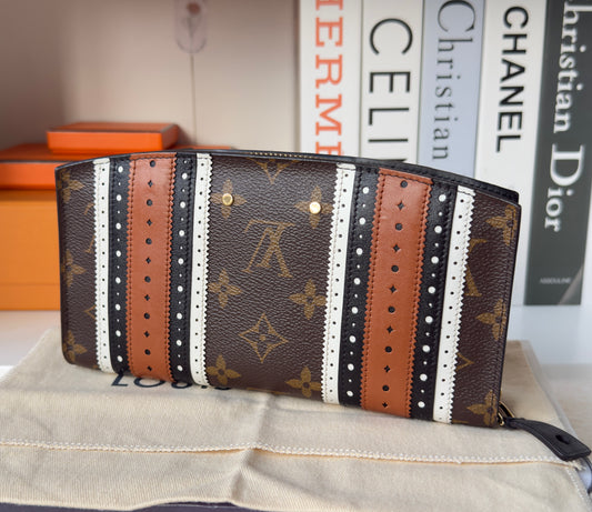 LIMITED EDITION BROGUE STEAMER MNG ZIPPY WALLET