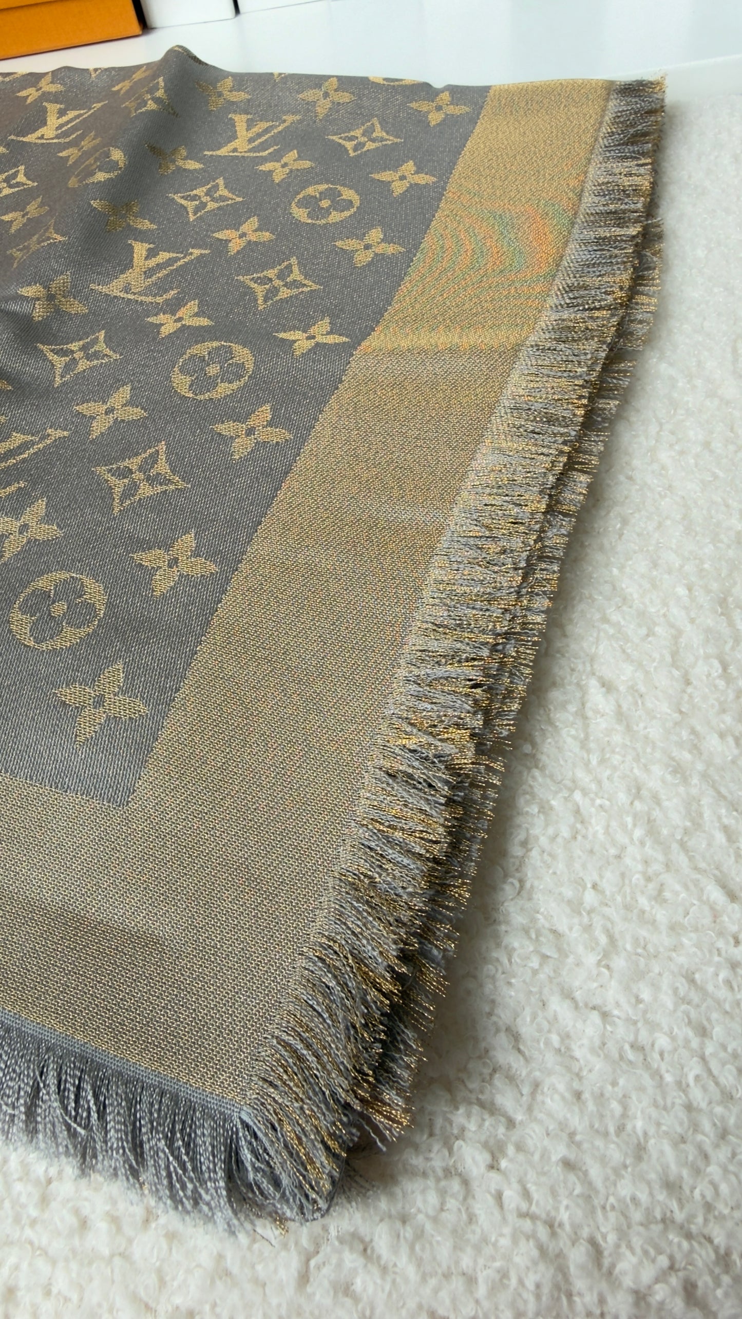 BRAND NEW MONOGRAM SHAWL SHINE/GREIGE