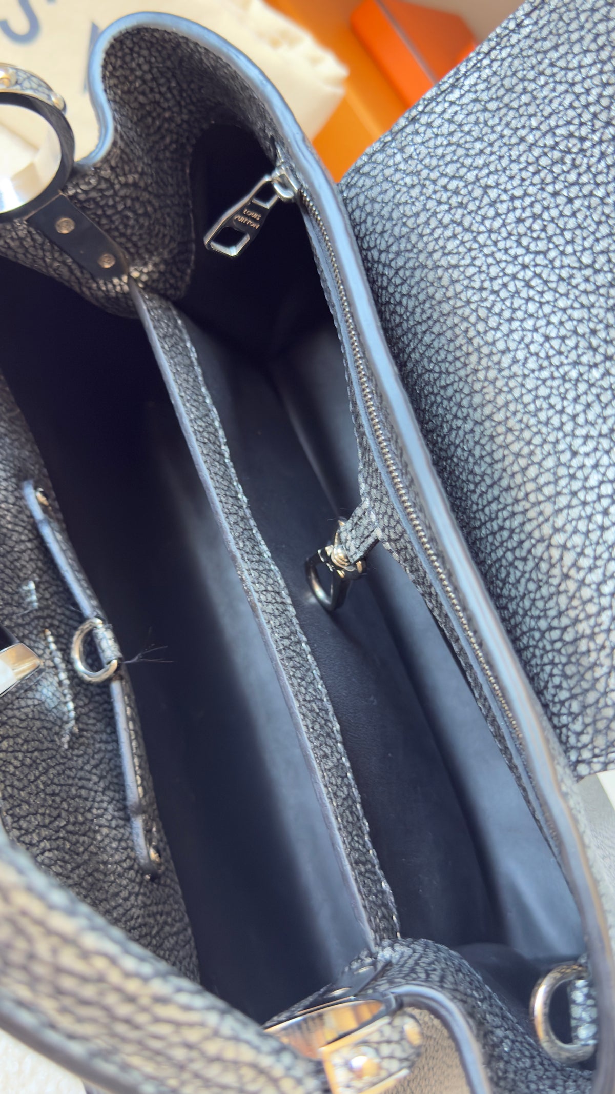 Capucines PM Chrome Taurillon Metallic Leather Crossbody Bag Silver