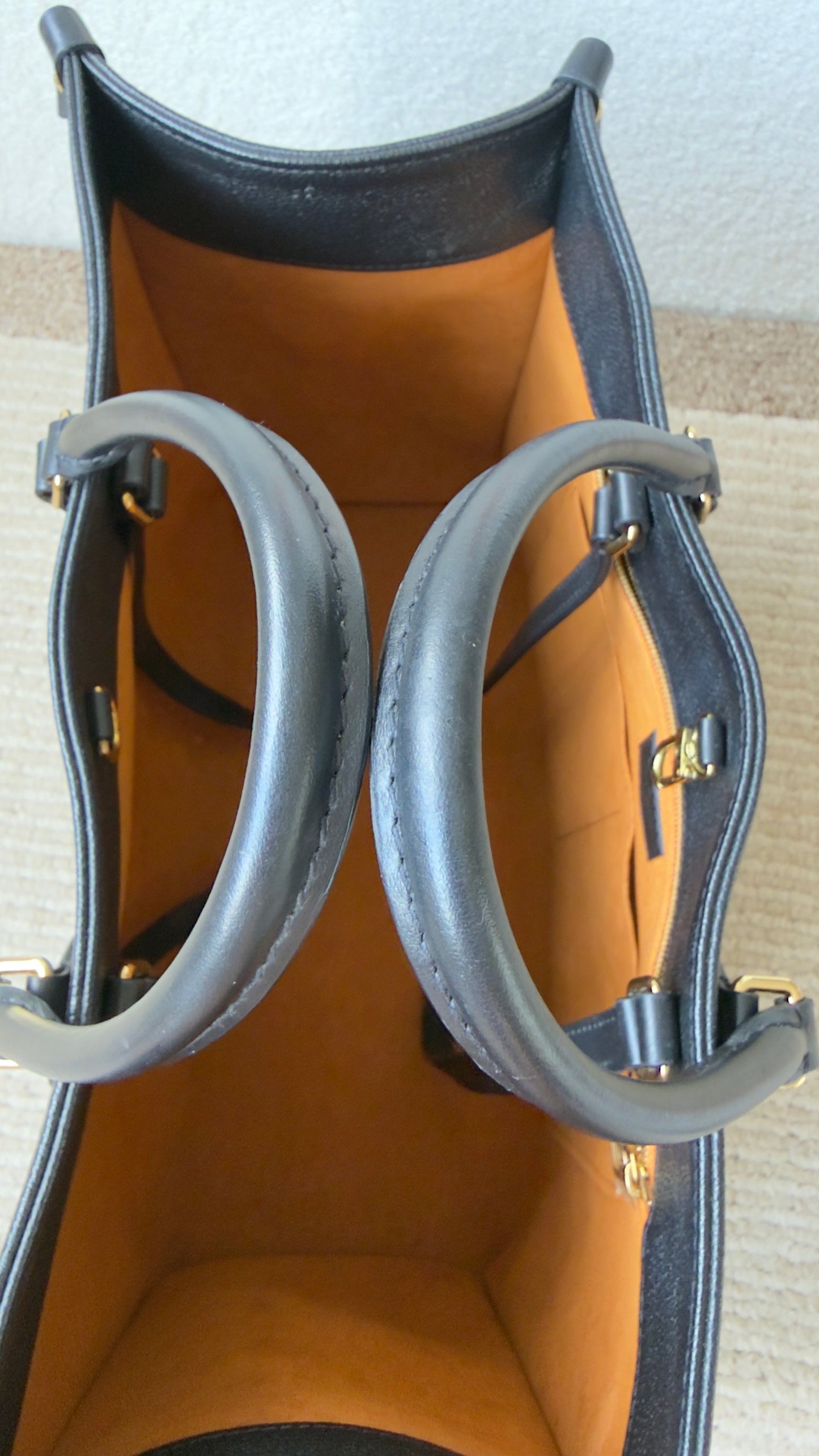 ONTHEGO GM BLACK EMPREINTE BAG