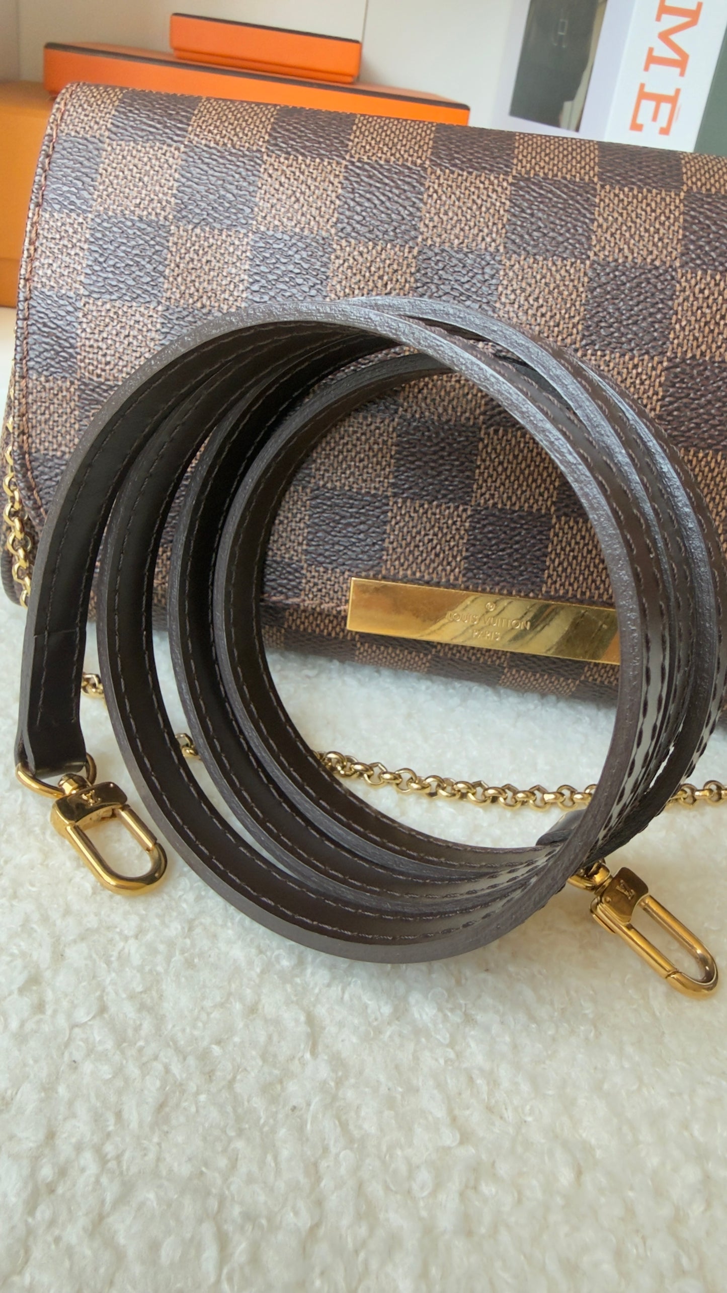 FAVORITE PM DAMIER EBENE CLUTCH/CROSSBODY