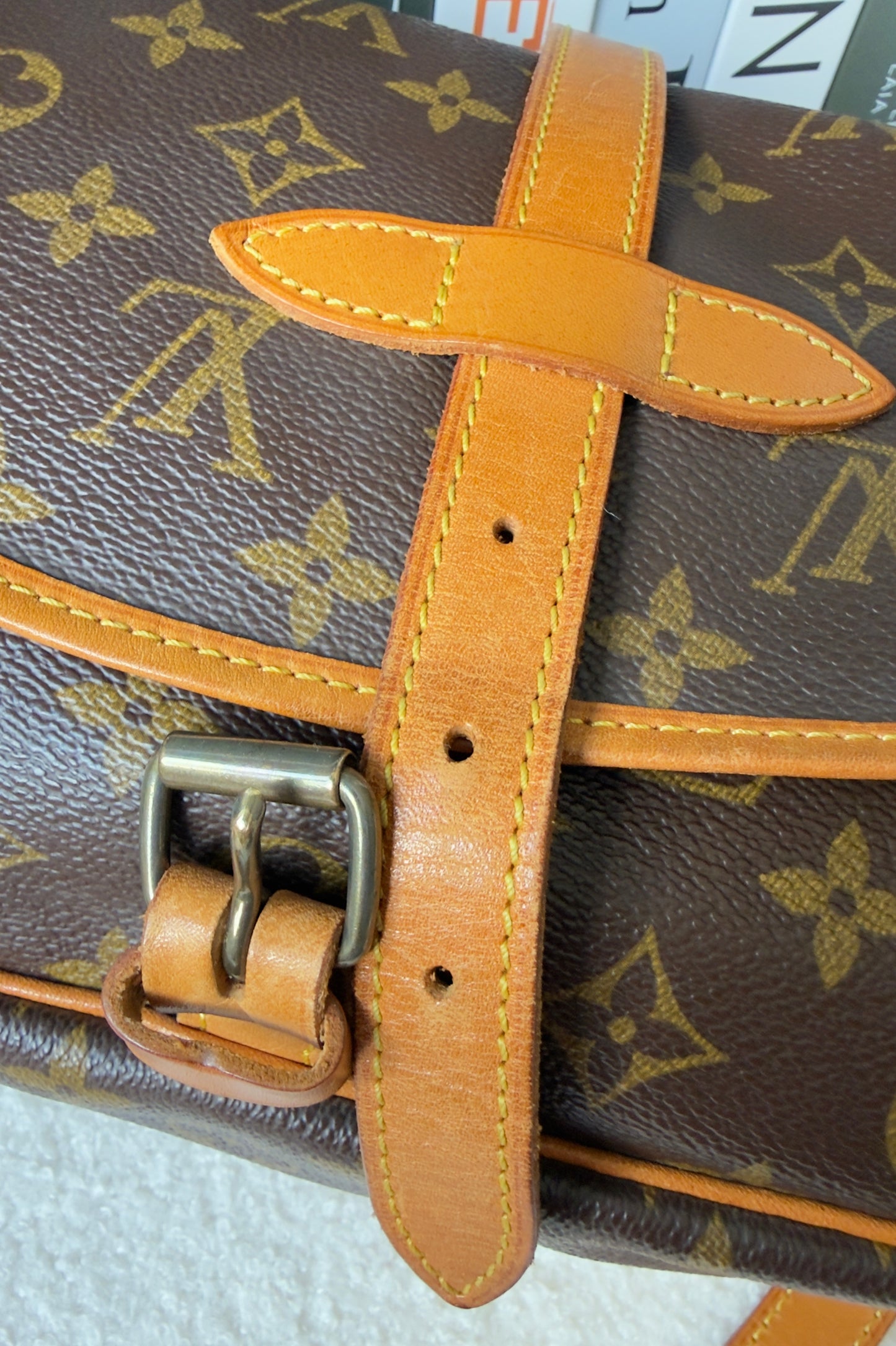 SAUMUR 30 MNG CANVAS MESSENGER BAG