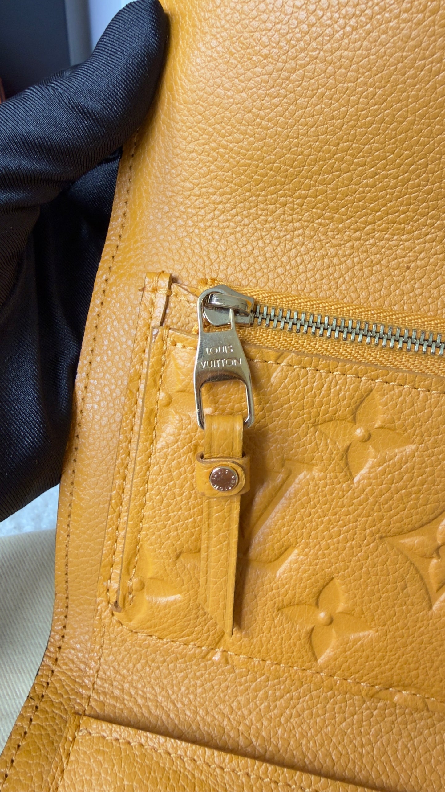Safran Empreinte Leather Compact Curieuse Wallet