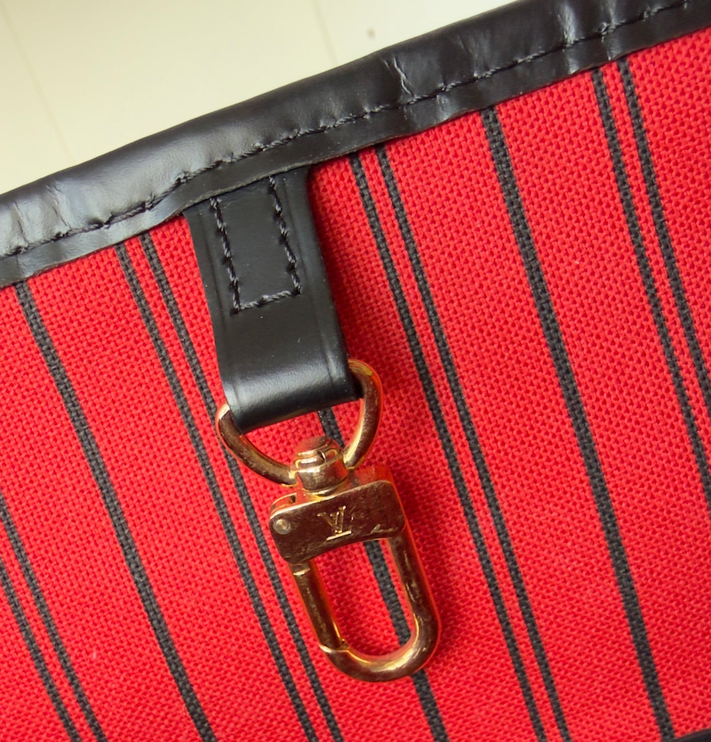 NEVERFULL MNG MM WORLD TOUR W/POCHETTE