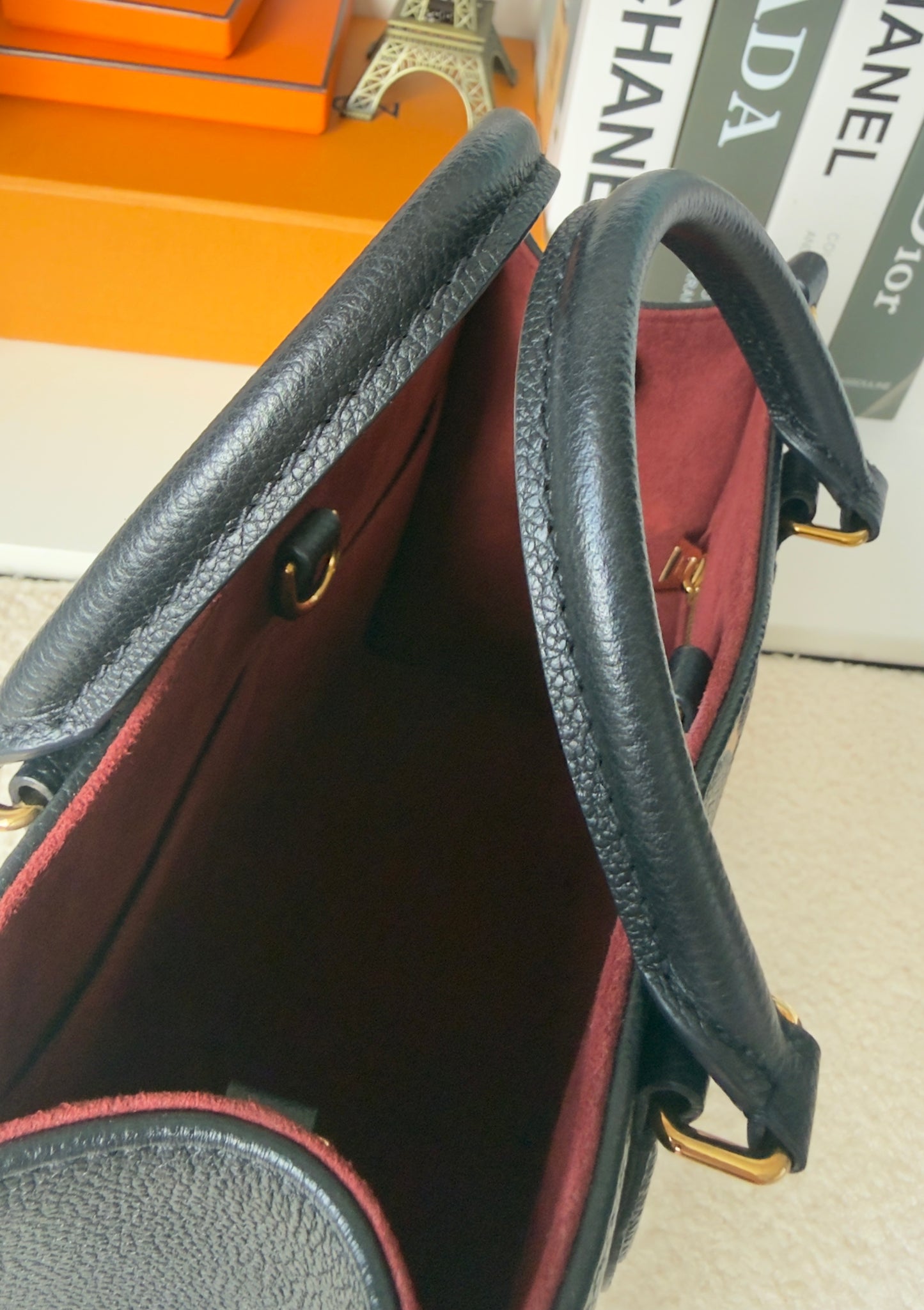 ONTHEGO PM BLACK/BEIGE EMPREINTE BAG