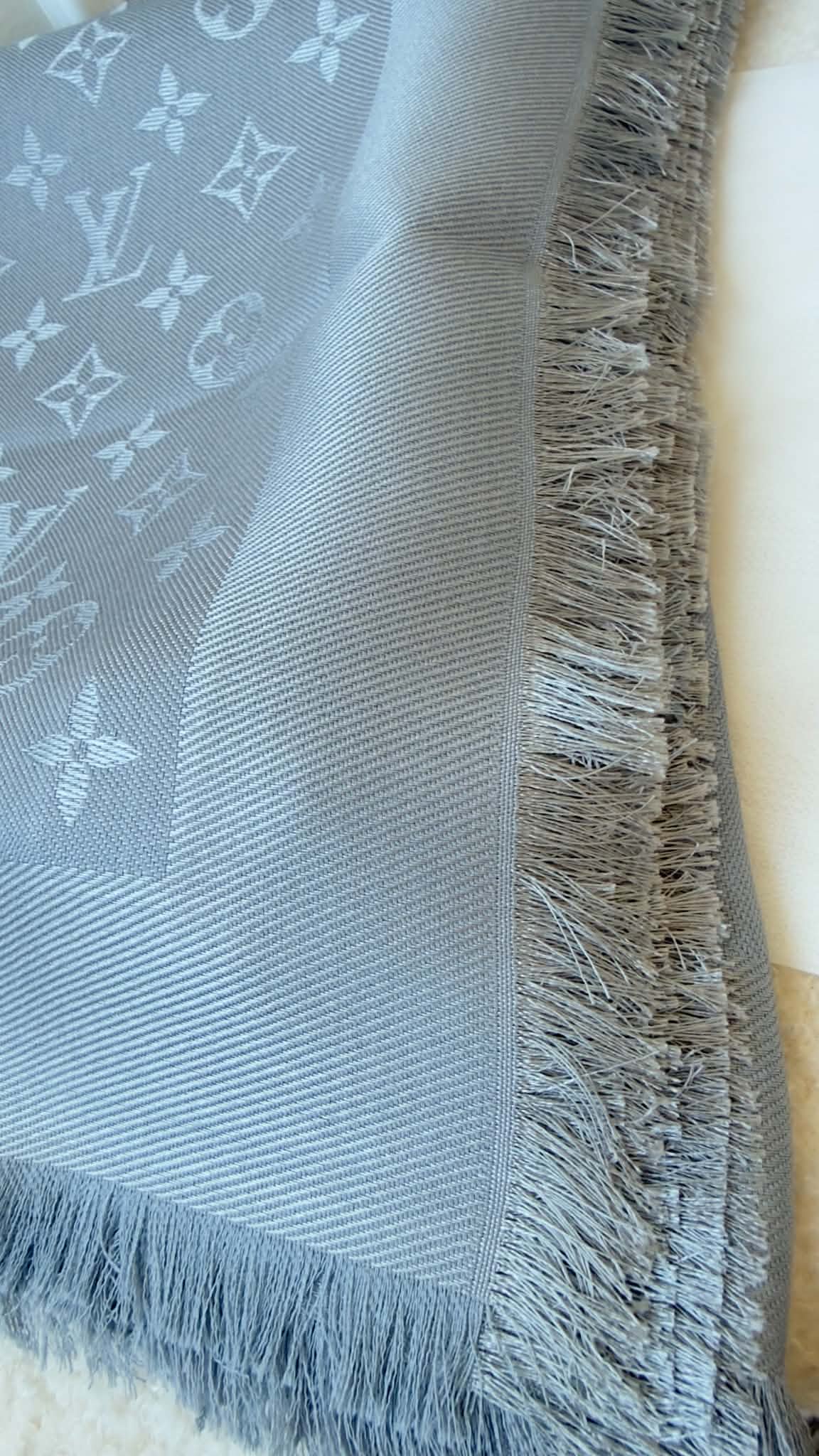 BRAND NEW MONOGRAM SHAWL SHINE/PEARL GREY