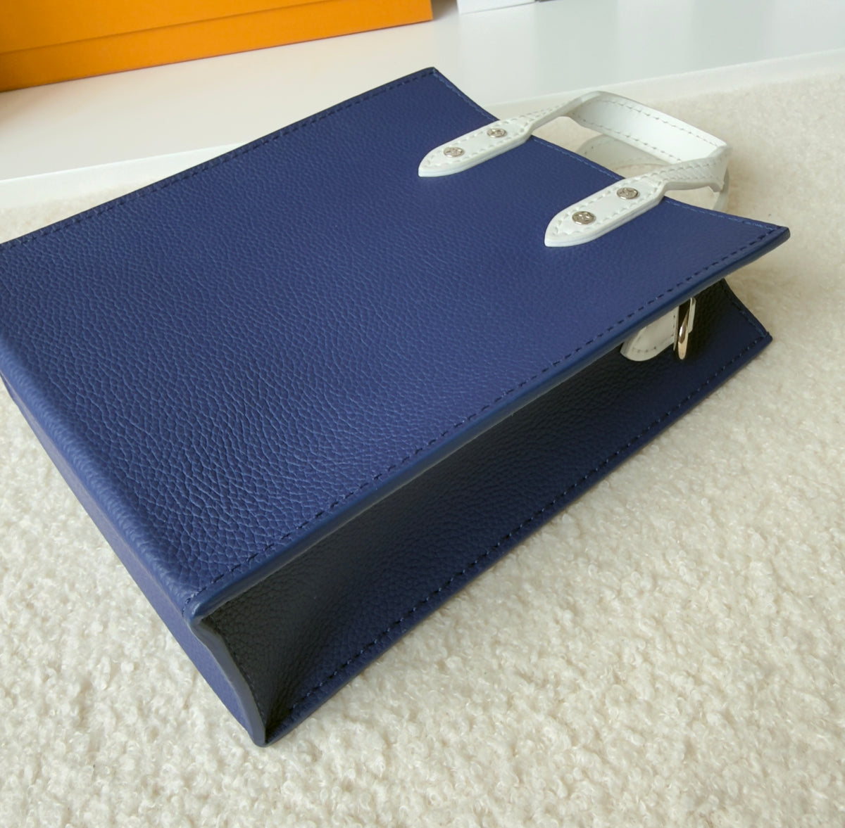 LIKE NEW LIMITED EDITION EVERYDAY SIGNATURE SAC PLAT XS BLUE