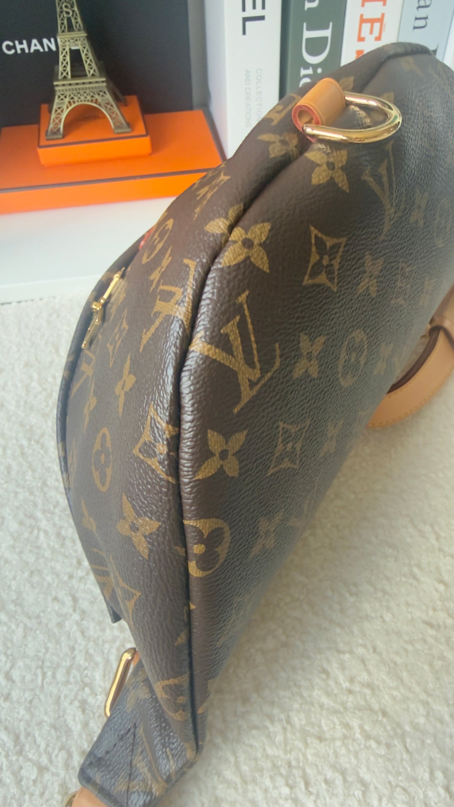 MONOGRAM CANVAS BUMBAG